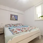 Soldan * Makarska