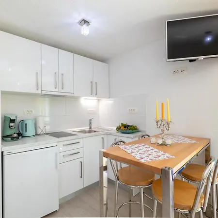 Soldan Apartment Makarska